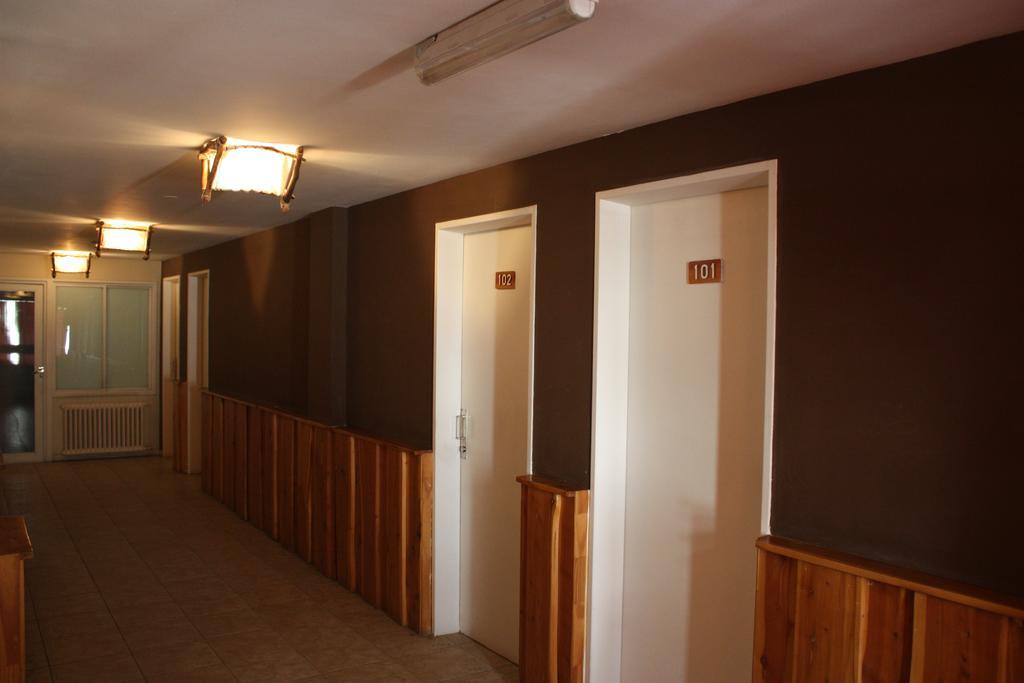 Marcopolo Inn Hostel Bariloche (Adults Only) San Carlos de Bariloche Exterior foto